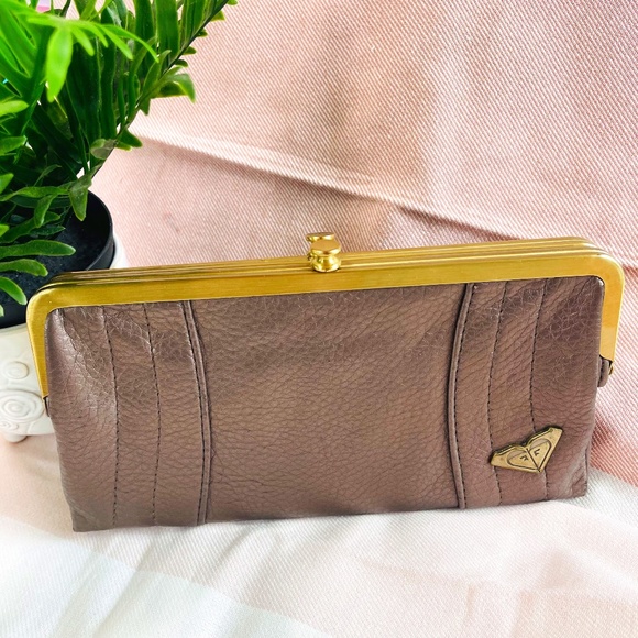 Roxy Clutch/Wallet - Picture 1 of 7